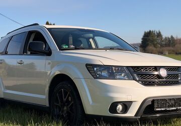 Fiat Freemont 140.500 km 8.700 &euro; Bergisch Gladbach 51429