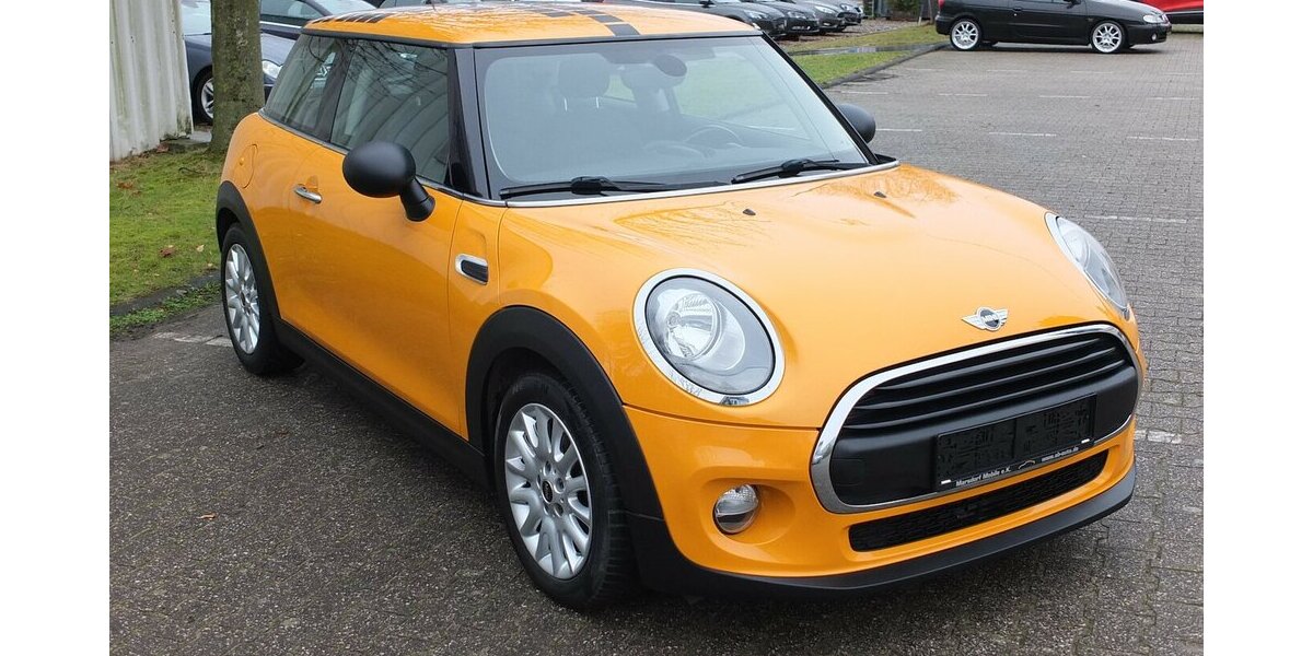 Mini One D KLIMAAUTOMATIK PDC SITZHEIZUNG WINTERREIFEN 122.875 km 8.904 &euro; Köln 50858