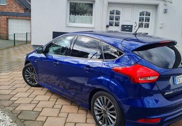 Ford Focus 79.622 km 10.900 &euro; Remscheid 42855