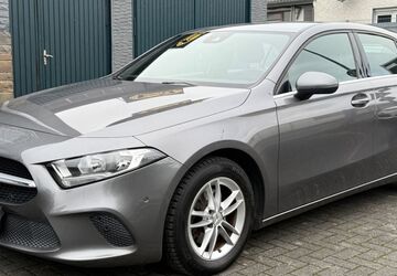 Mercedes-Benz A 180 73.000 km 18.900 &euro; Bergisch Gladbach 51469