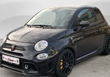 Abarth 695 57.046 km 21.990 &euro; Düsseldorf 40589