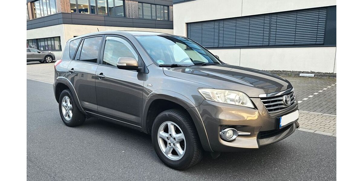 Toyota RAV 4 262.000 km 8.300 &euro; Düsseldorf 40589
