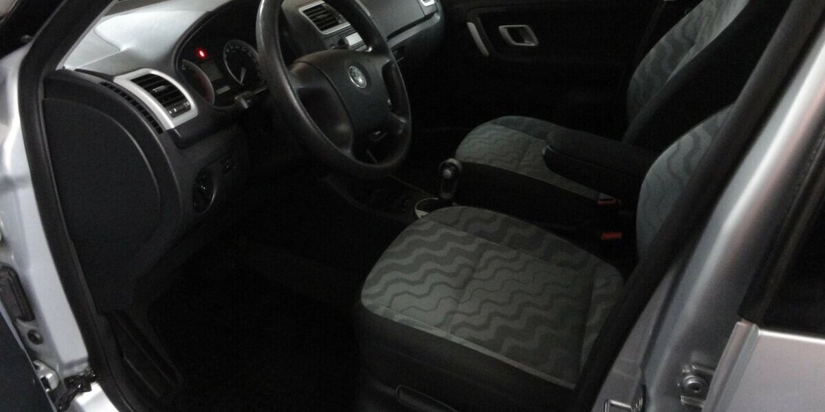 Skoda Roomster 1,6 Style Plus Edit. Autom Klimatr.1.Hd 113.000 km 7.490 &euro; Neuss 41462