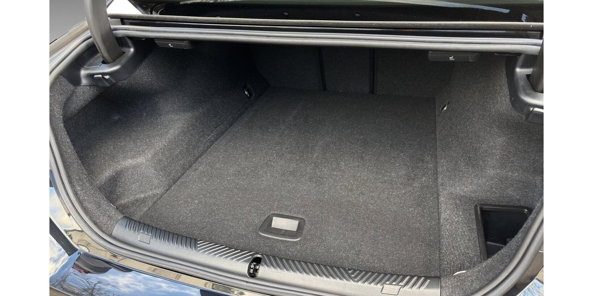 BMW i5 40e M-Sport Pro Pano B&W 360° HuD Comfortsitz 61.726 km 46.900 &euro; Wuppertal 42327