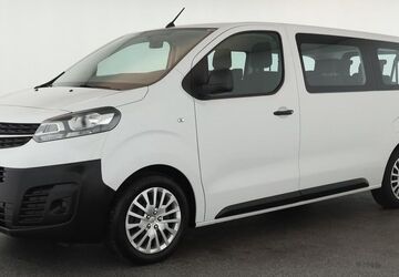 Opel Vivaro 55.600 km 26.184 &euro; Düsseldorf 40233