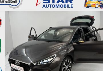Hyundai i30 29.399 km 18.390 &euro; Köln 50739