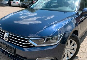 VW Passat 141.750 km 10.600 &euro; Köln 51147