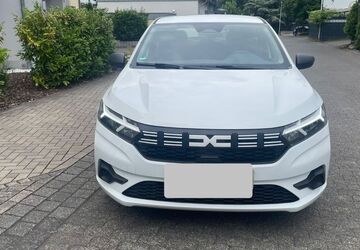 Dacia Sandero 13.000 km 12.600 &euro; KÖLN 51107