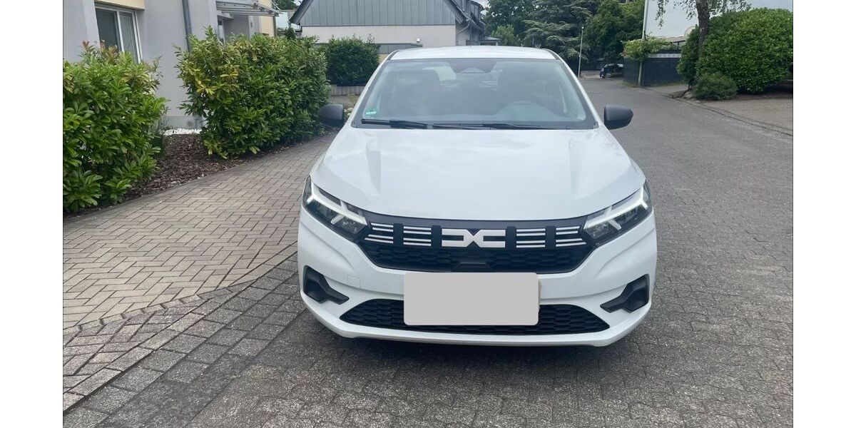Dacia Sandero 13.000 km 12.600 &euro; KÖLN 51107