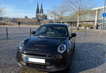 Mini Cooper SE 22.656 km 21.500 &euro; Köln 50672
