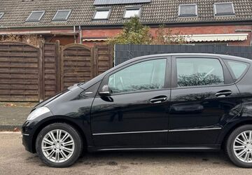 Mercedes-Benz A 180 117.000 km 7.250 &euro; Neuss 41466