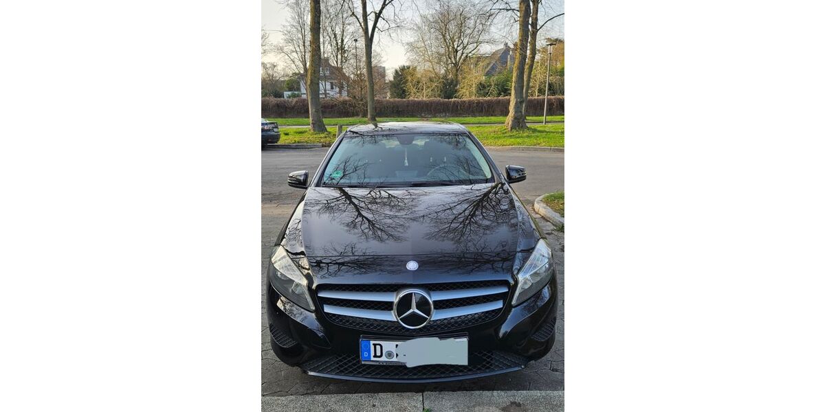 Mercedes-Benz A 180 207.000 km 7.000 &euro; Düsseldorf 40239