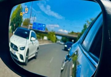 Mazda 3 145.110 km 7.800 &euro; Neuss 41462