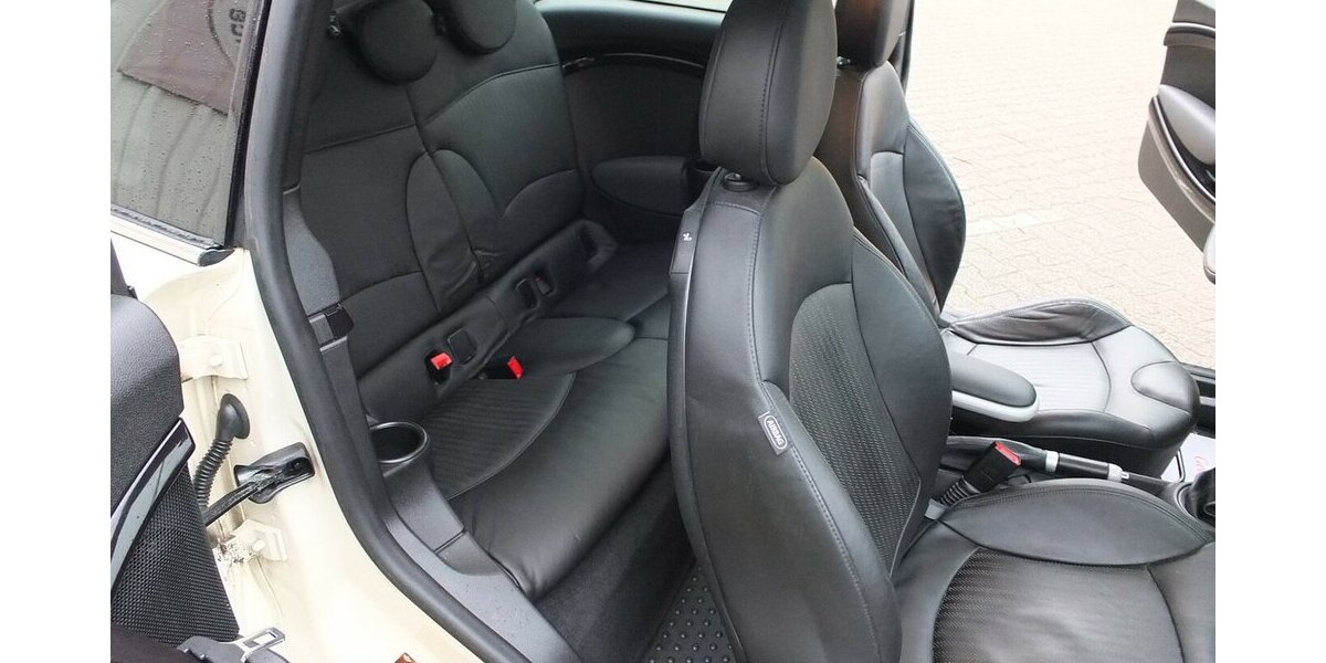 Mini Cooper D Clubman 1.HD LEDER XENON PANORAMADACH PDC 98.785 km 7.908 &euro; Köln 50858