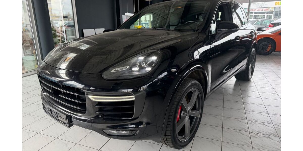 Porsche Cayenne 153.103 km 76.900 &euro; Köln 50767