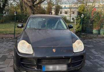 Porsche Cayenne 219.000 km 4.950 &euro; Köln 51063