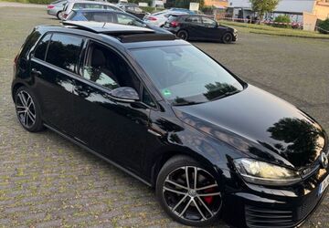 VW Golf 136.500 km 16.300 &euro; Düsseldorf 40597