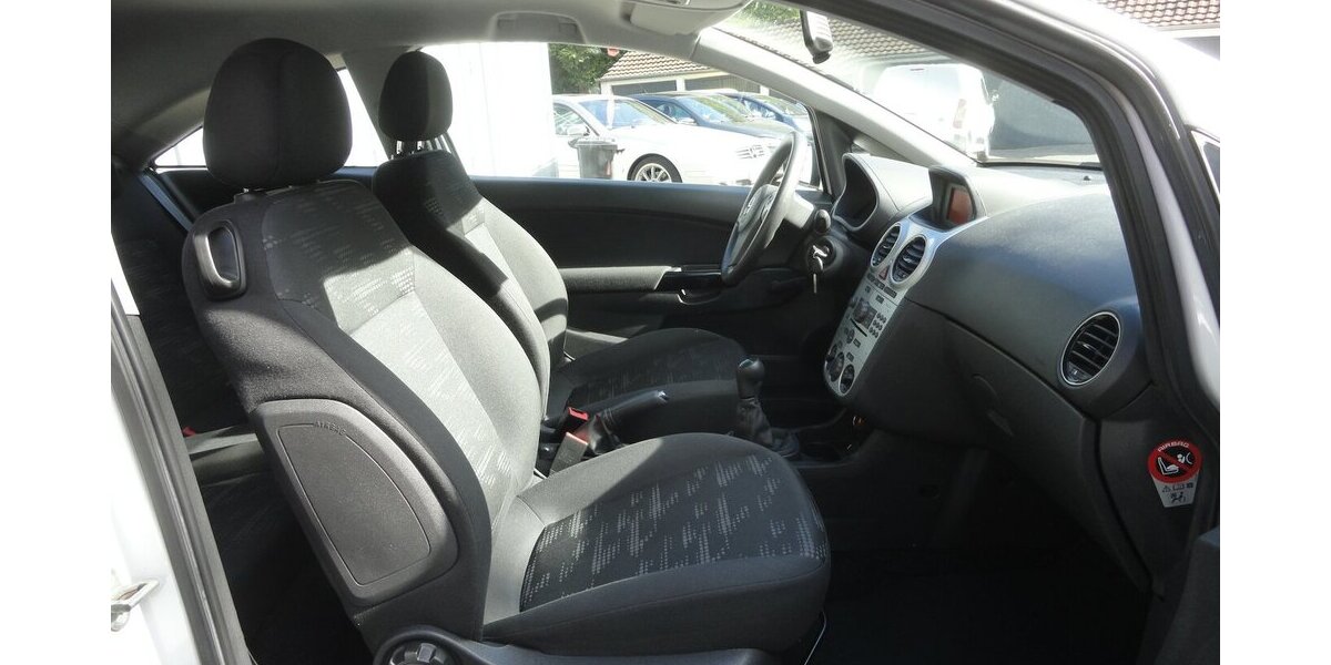 Opel Corsa Selection Klima Kette+TÜV neu S.heft 179.000 km 3.790 &euro; Neuss 41462