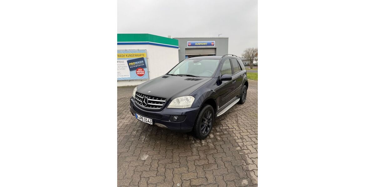Mercedes-Benz ML 320 273.000 km 6.500 &euro; Köln 51143