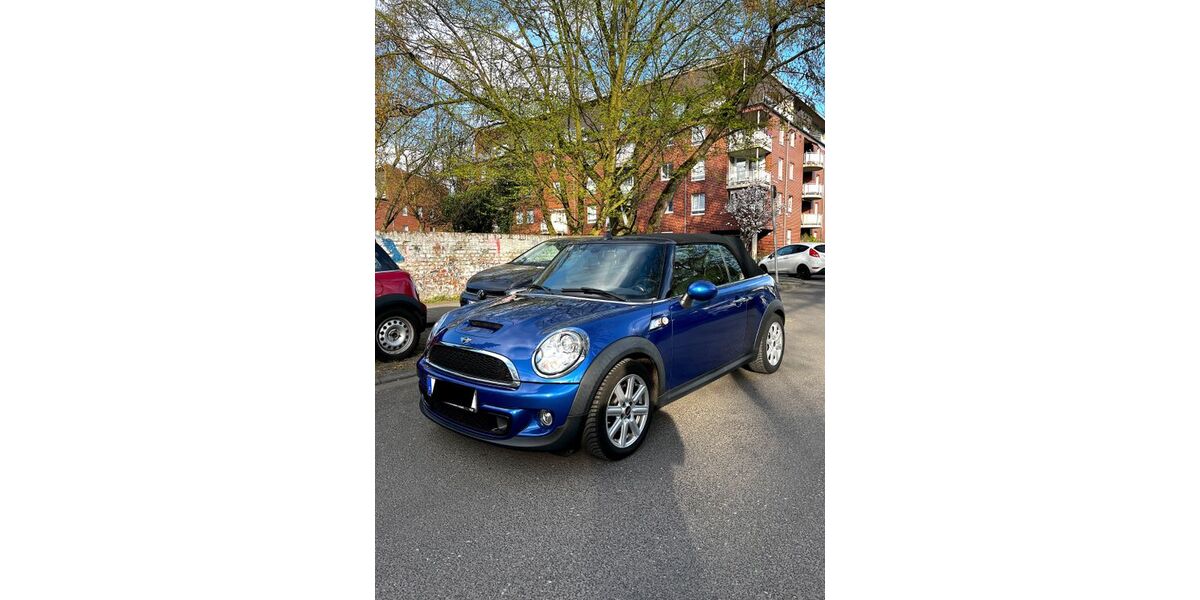 Mini Cooper SD Cabrio 105.000 km 10.730 &euro; Köln 50668