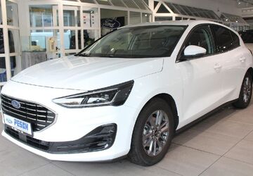 Ford Focus 5.868 km 25.490 &euro; Dormagen 41539