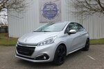 Peugeot 208 1.2 PURE TECH ALLURE KLIMAPDC SHZ SPORT LMF 98.599 km 7.704 &euro; Köln 50858