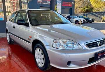 Honda Civic 59.973 km 6.999 &euro; Düsseldorf 40589