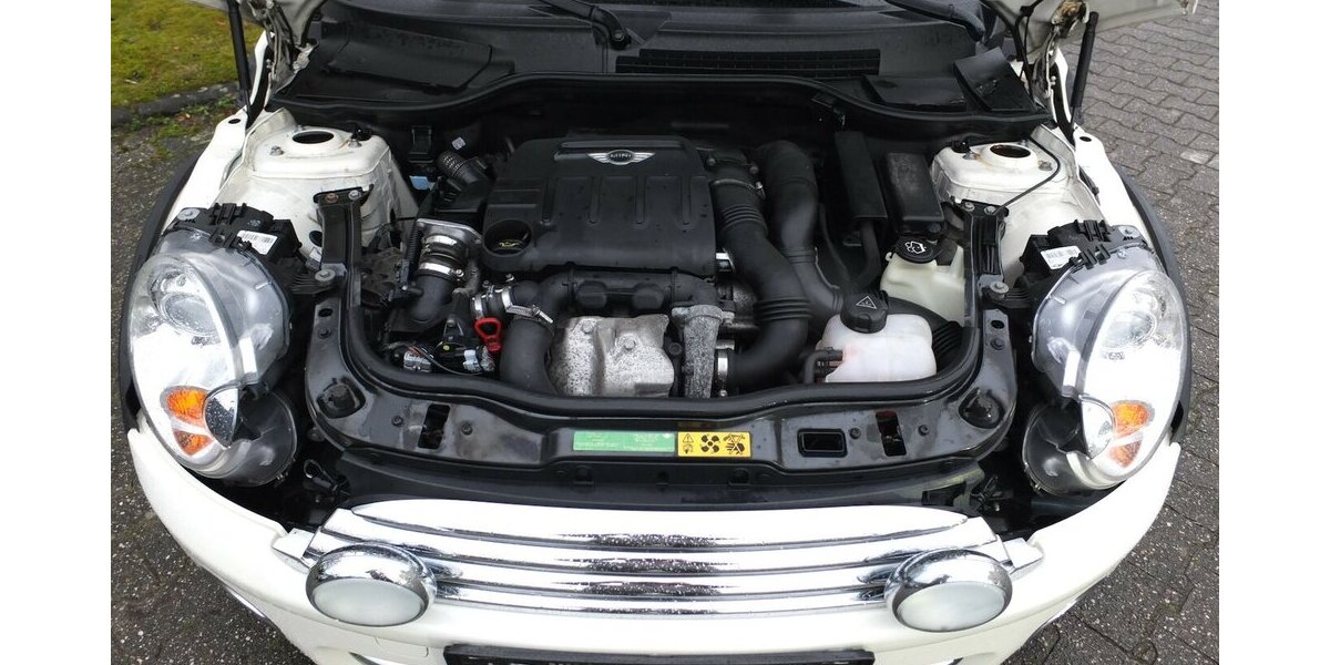 Mini Cooper D Clubman 1.HD LEDER XENON PANORAMADACH PDC 98.785 km 7.908 &euro; Köln 50858