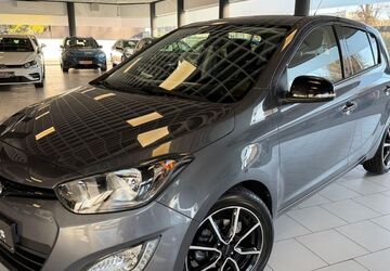 Hyundai i20 71.987 km 9.990 &euro; Köln 51149