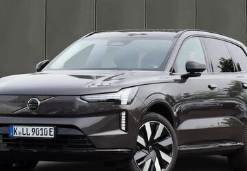 Volvo EX90 5.000 km 87.990 &euro; Köln 50968