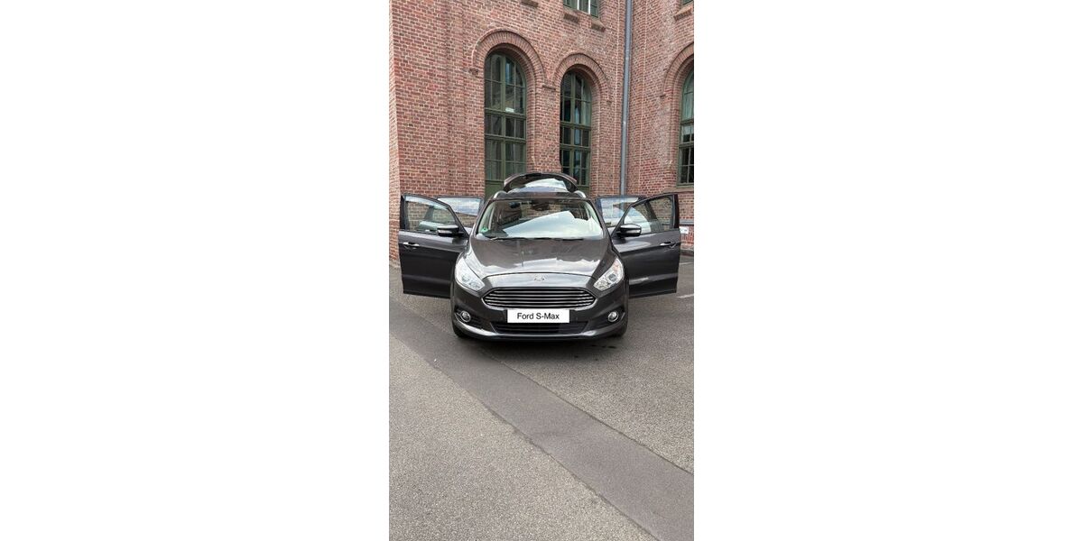 Ford S-Max 126.659 km 16.995 &euro; Köln 50767