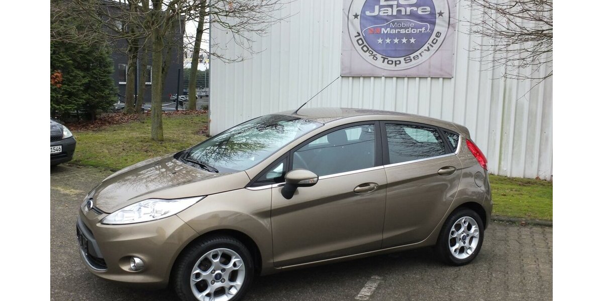 Ford Fiesta TITANIUM KLIMAAUTOMATIK RÜCKFAHRKAMERA 115.395 km 5.908 &euro; Köln 50858