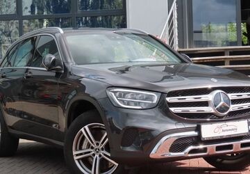 Mercedes-Benz GLC 300 91.442 km 31.900 &euro; Neuss 41469