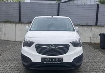 Opel Combo 111.591 km 10.300 &euro; Neuss 41462