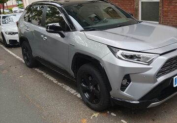 Toyota RAV 4 89.000 km 21.499 &euro; Remscheid 42857