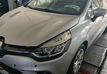 Renault Clio 88.000 km 8.499 &euro; Köln 51067