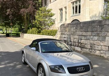 Audi TT 146.300 km 7.999 &euro; Köln 50935