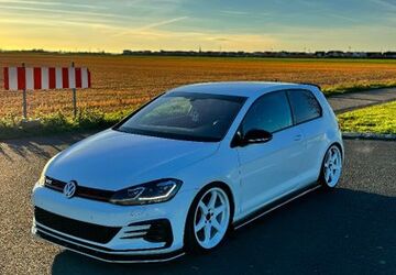 VW Golf 144.000 km 19.999 &euro; Leverkusen 51379