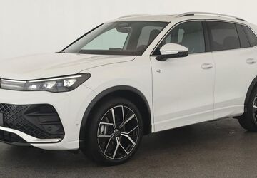 VW Tiguan 13.500 km 40.284 &euro; Düsseldorf 40233