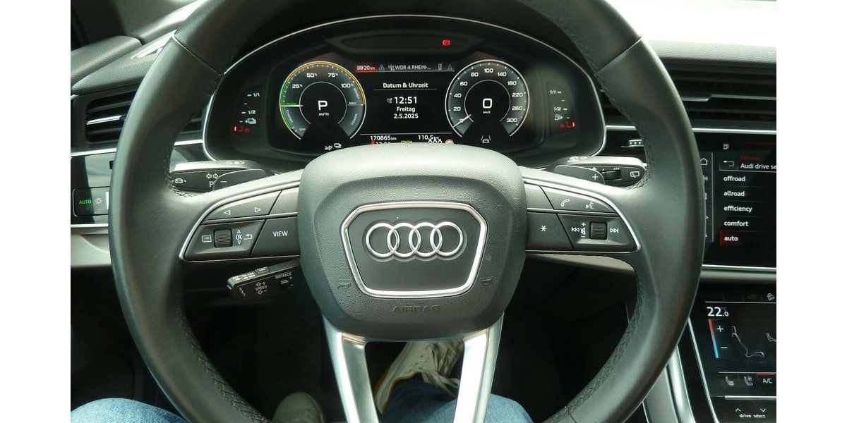 Audi Q7 55e TFSI Quattro Leder Matrix Panorama Air 170.000 km 36.900 &euro; Ratingen 40885
