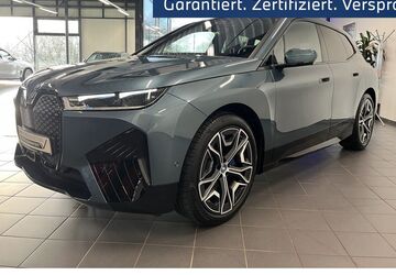BMW iX 16.498 km 56.690 &euro; Solingen 42719