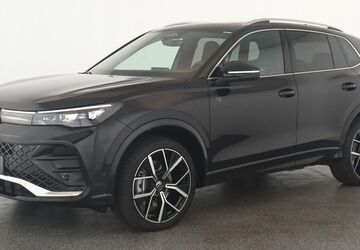 VW Tiguan 9.500 km 43.384 &euro; Düsseldorf 40233