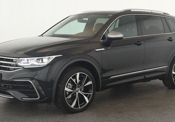 VW Tiguan Allspace 15.800 km 48.484 &euro; Neuss 41464