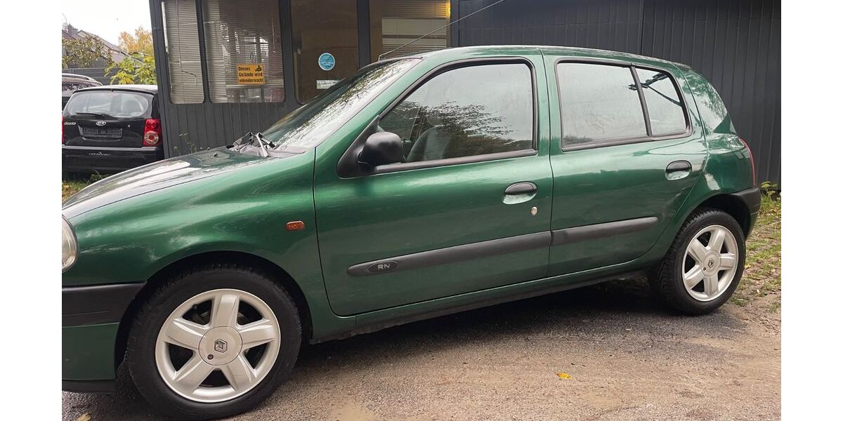 Renault Clio 210.000 km 990 &euro; Hilden 40724