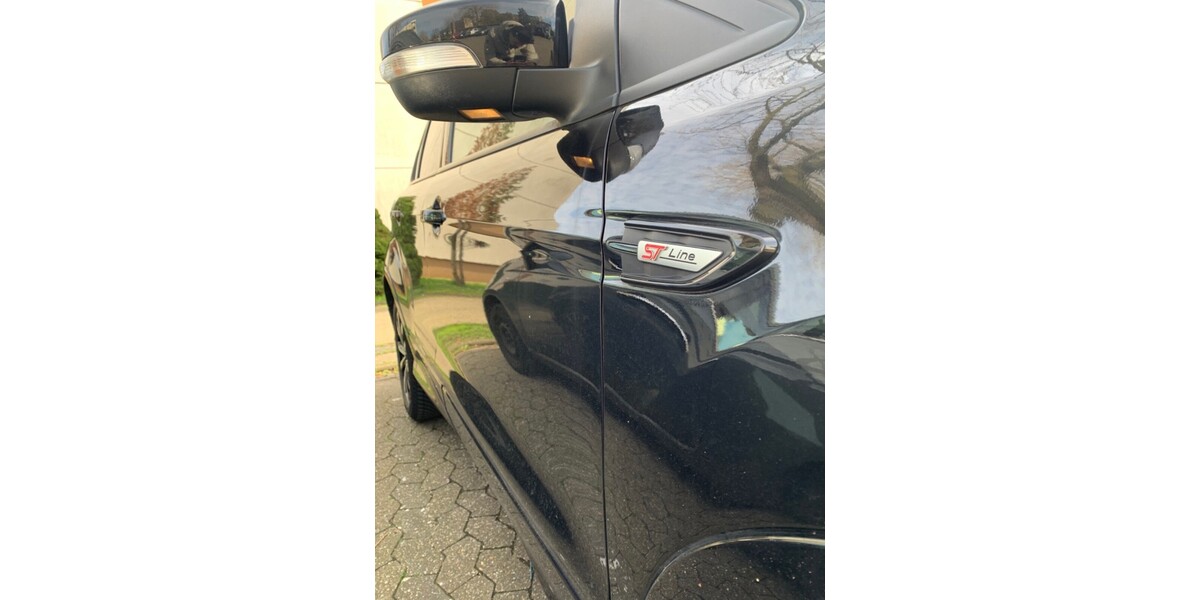 Ford Kuga 61.400 km 18.800 &euro; Neuss 41460