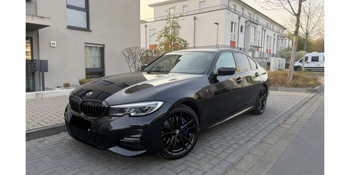 BMW 330 105.000 km 35.990 &euro; Bergisch Gladbach 51467