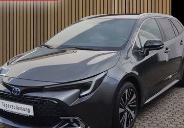 Toyota Corolla 3.000 km 33.333 &euro; Leverkusen 51381