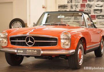 Mercedes-Benz 230 60.201 km 114.999 &euro; Köln 50823