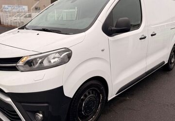 Toyota Proace (Verso) 207.220 km 8.190 &euro; Köln 51065