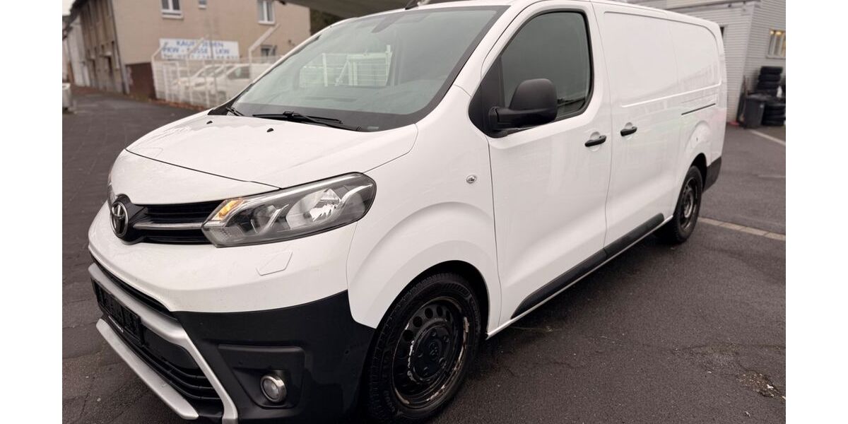 Toyota Proace (Verso) 207.220 km 8.190 &euro; Köln 51065
